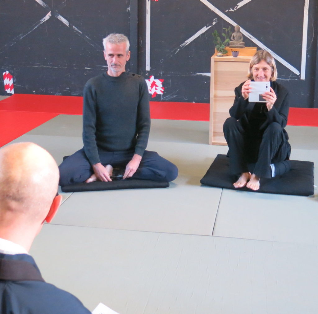 séance d'initiation à la pratique de zazen à Rosny