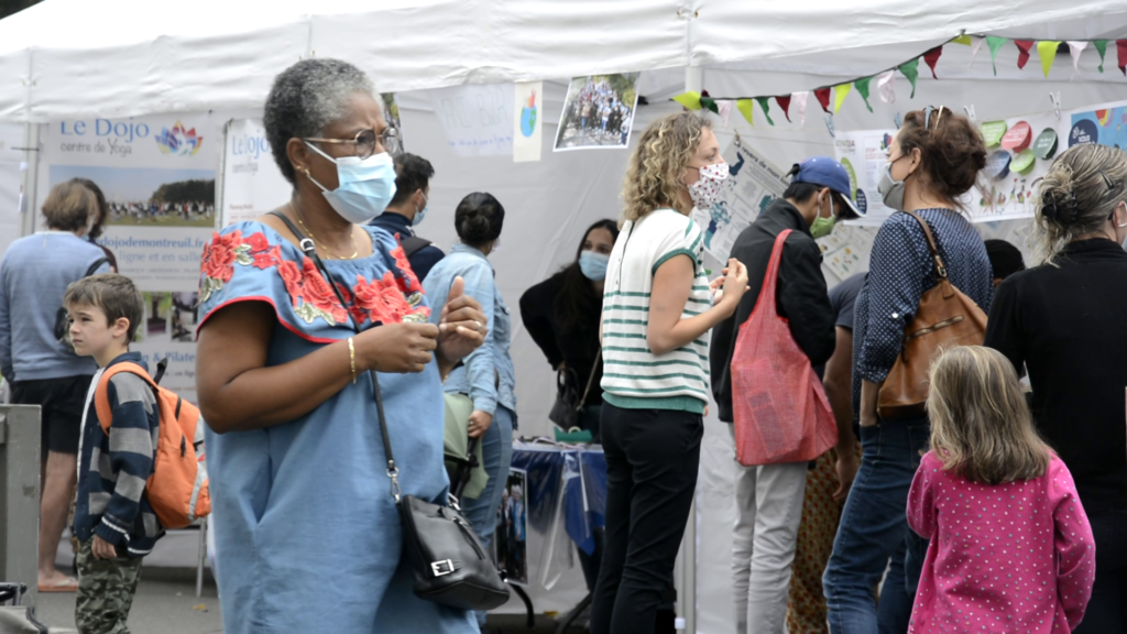 du monde sur les stands du forum 2020