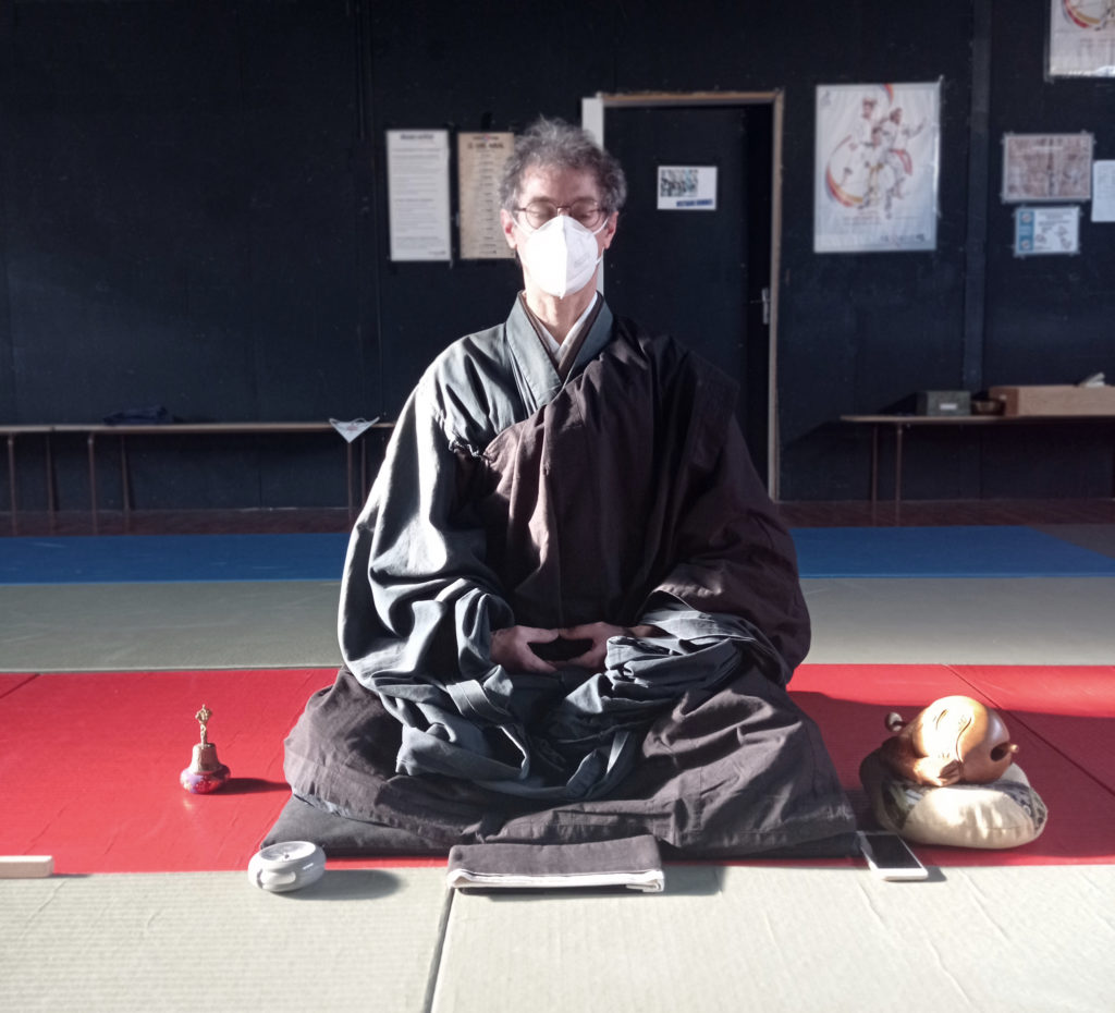 Moine-Babak-en-zazen-pour-AZS-93